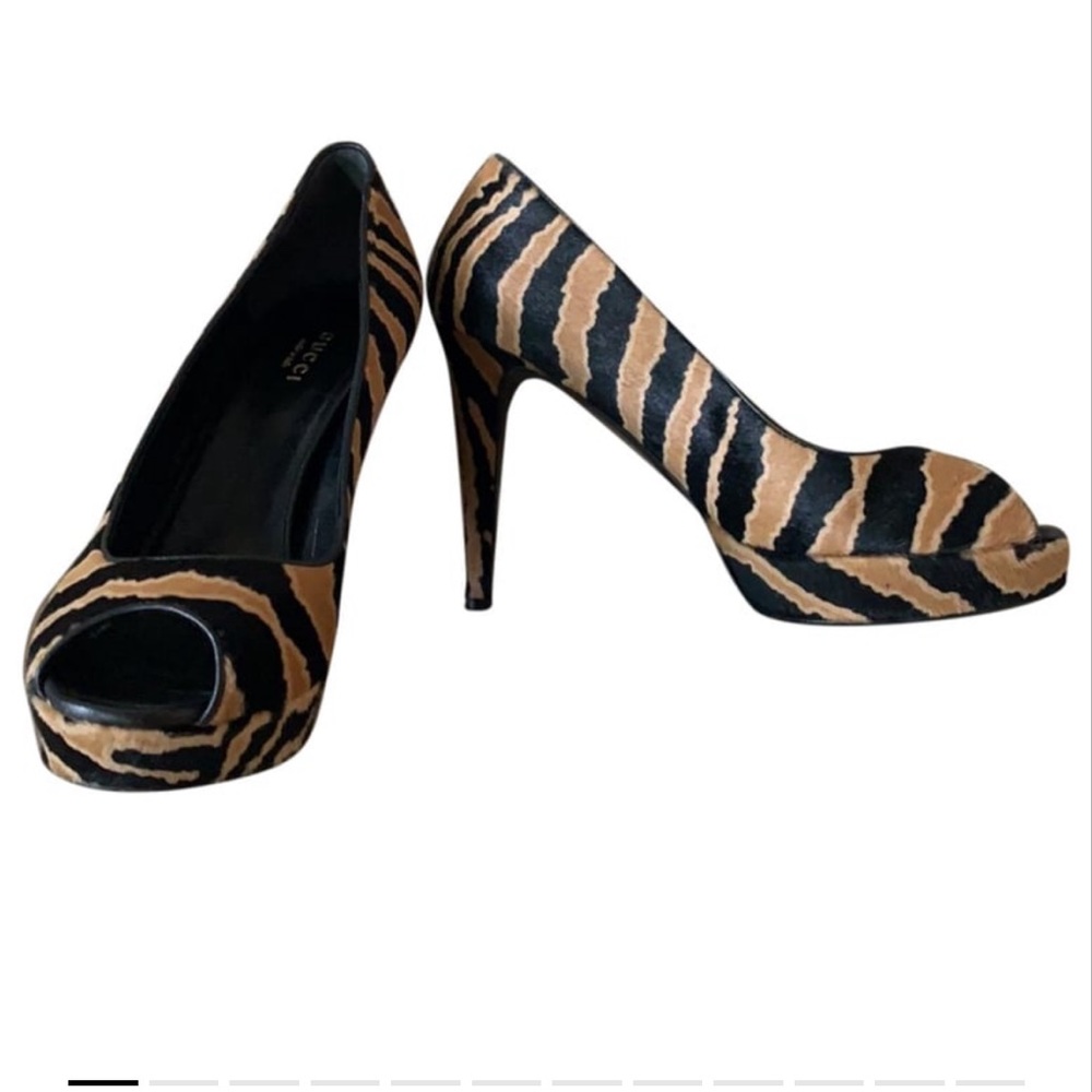 Like new GUCCI Betty zebra peep toe heels platform size 38 $795 retail